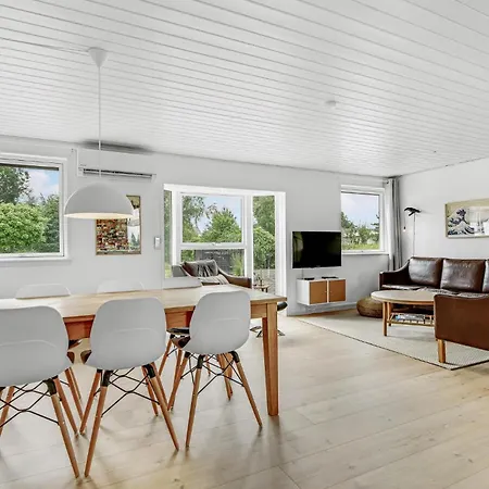 Cozy Home In Haderslev With Sauna بيت للعطل هادرسليف