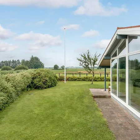 5 Bedroom Beautiful In Haderslev Holiday home Diernaes