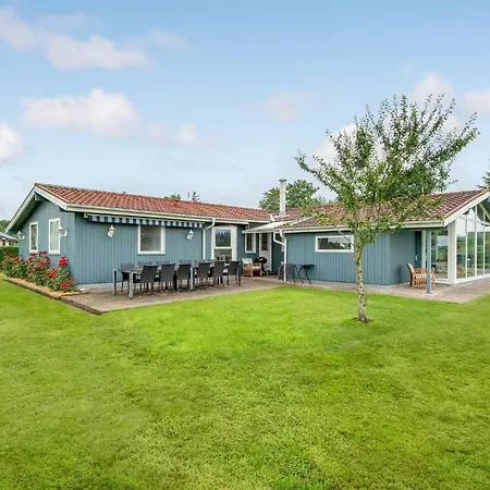 5 Bedroom Beautiful In Haderslev Holiday home