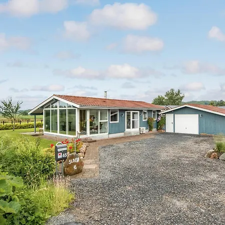 Cozy Home In Haderslev With Sauna *