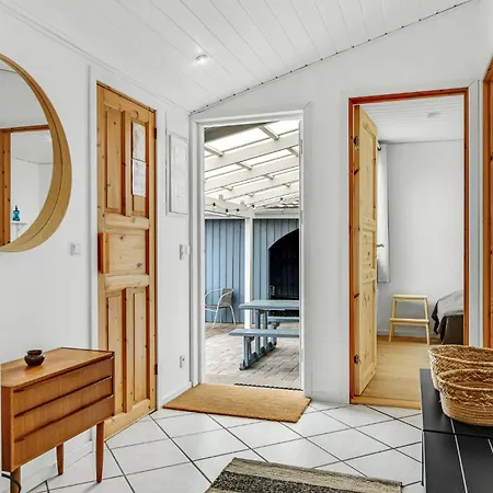5 Bedroom Beautiful In Haderslev * Diernaes