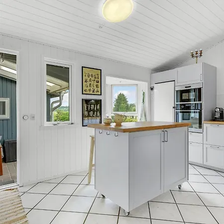 Cozy Home In Haderslev With Sauna بيت للعطل *